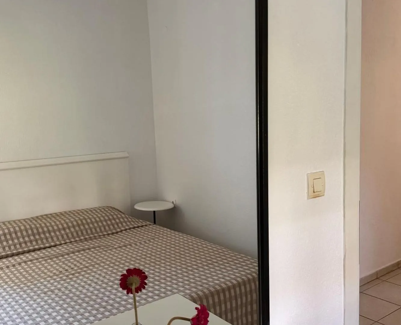 Milos Apartments Afytos 0*,  Greece