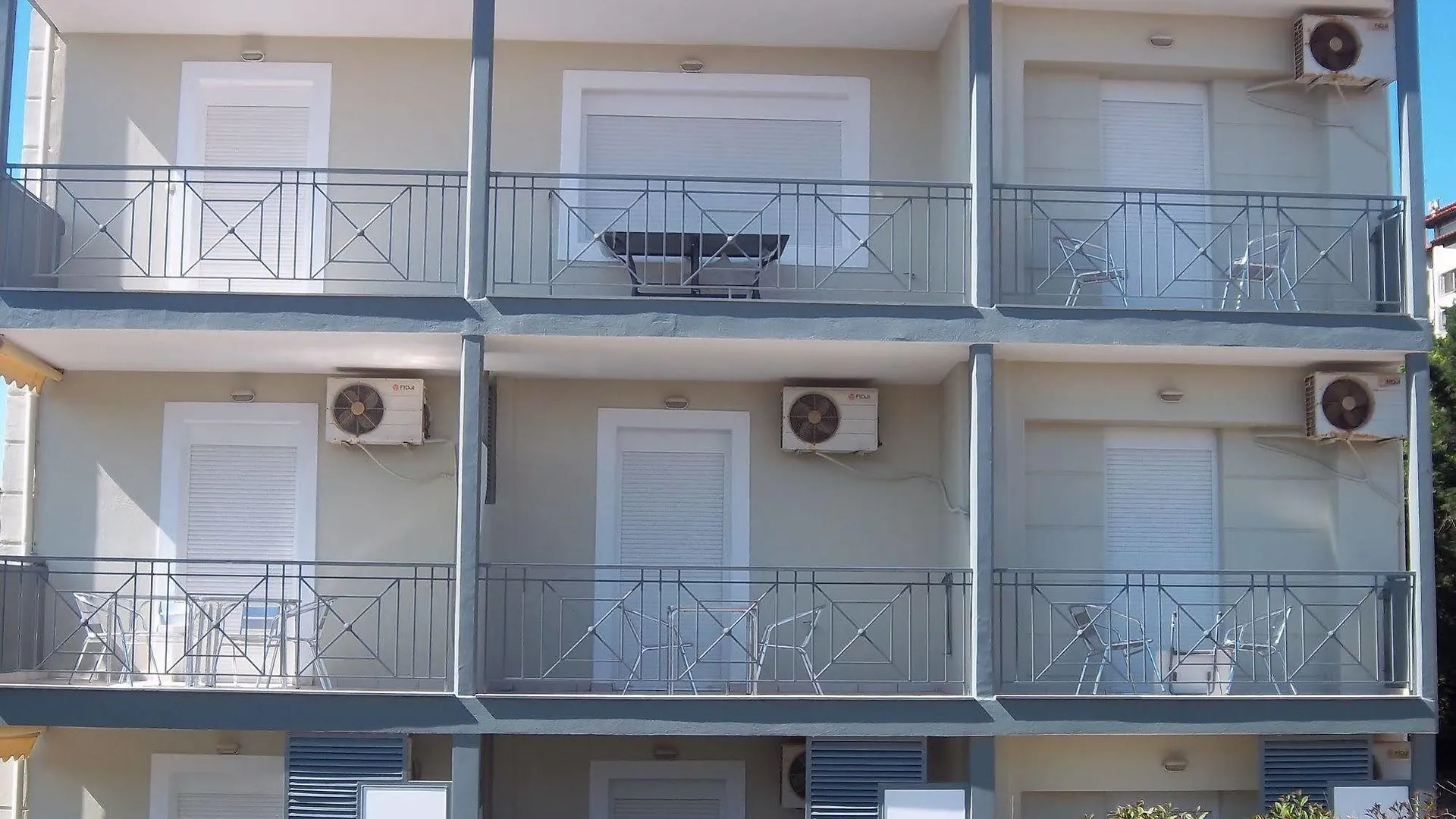 Milos Apartments Afytos