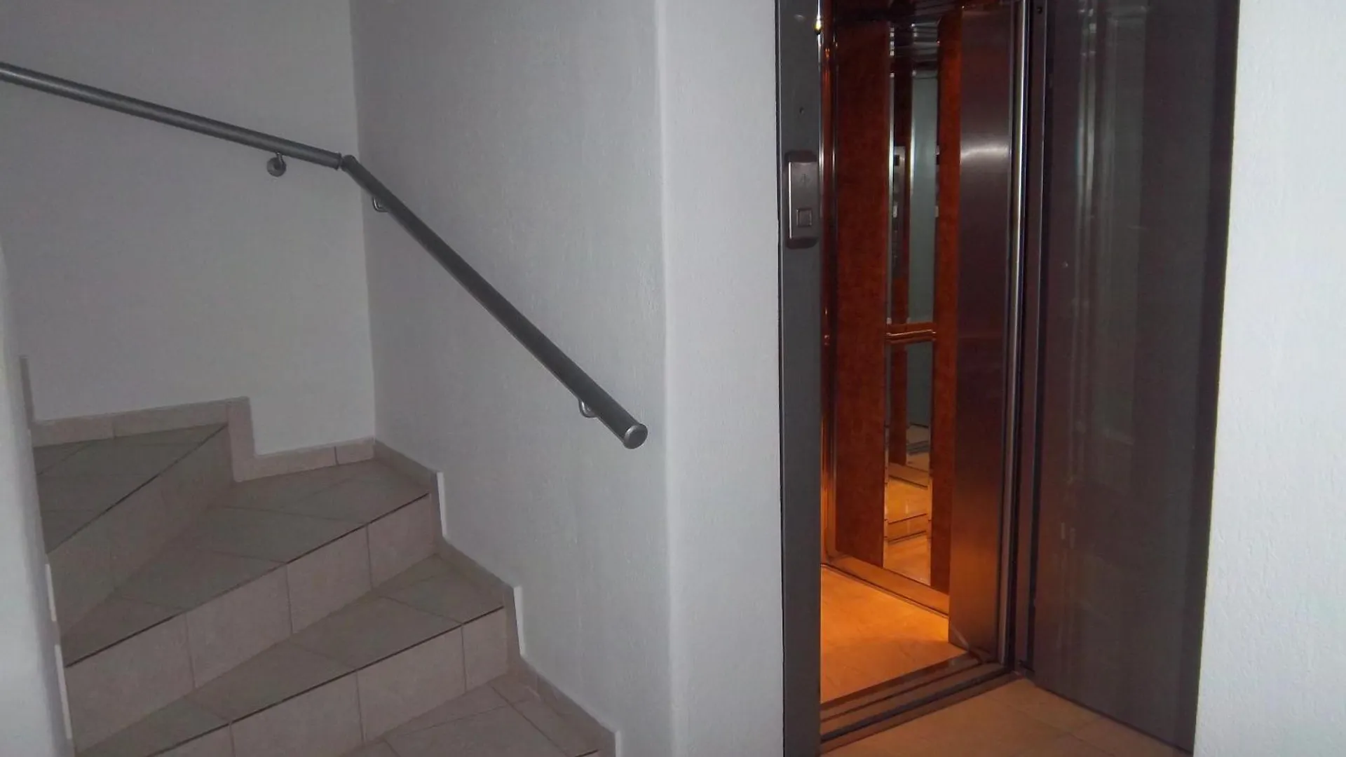 Milos Apartments Afytos