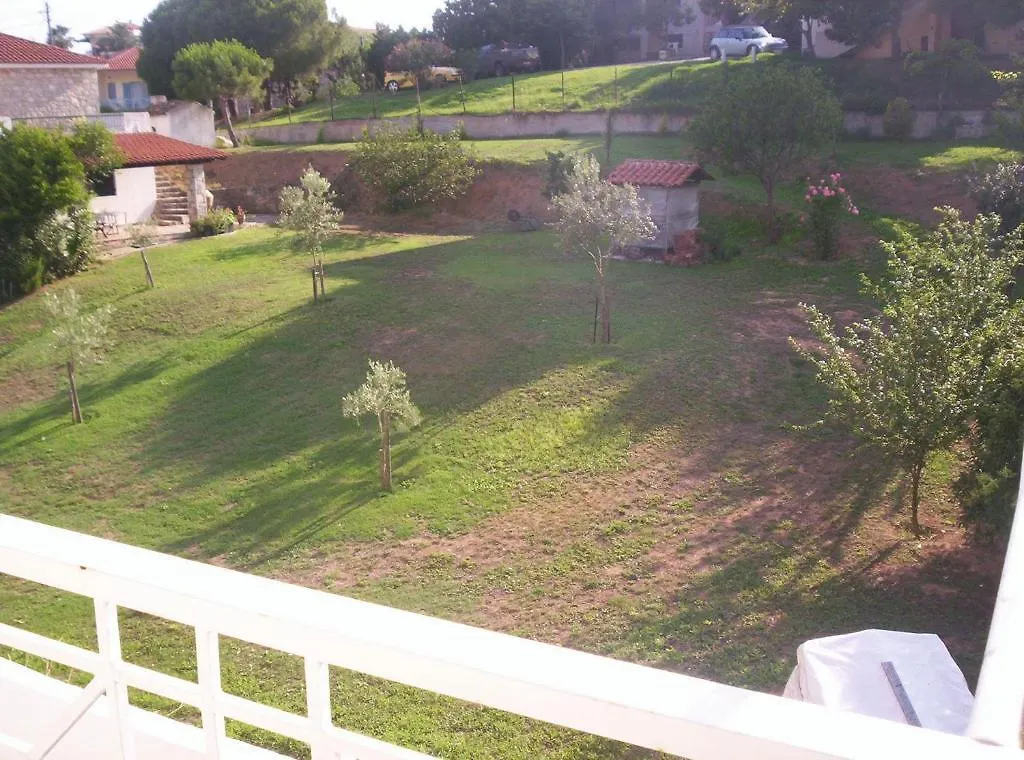 Milos Apartments Afytos